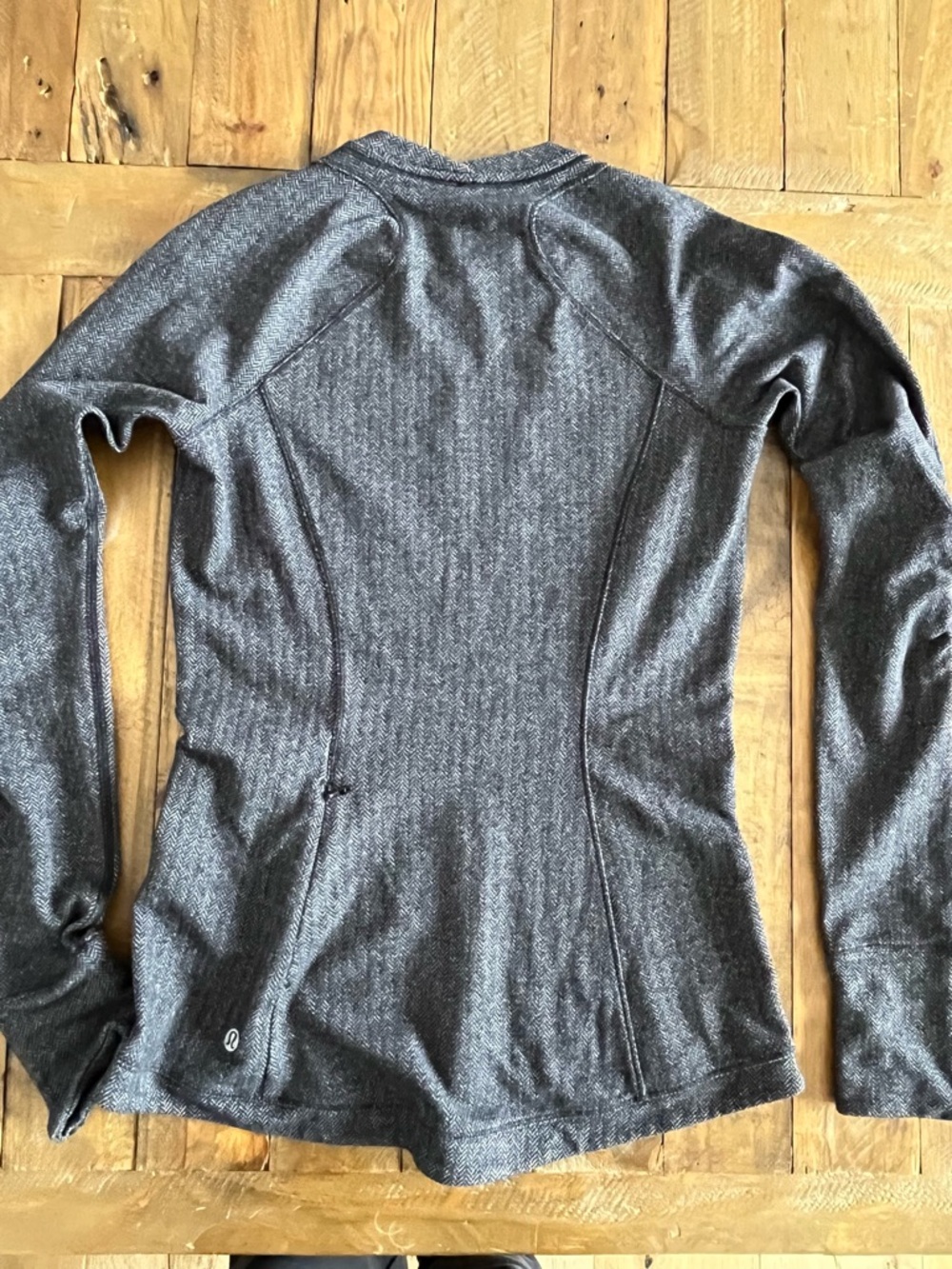 Lululemon Runderful Long Sleeve Herringbone Heathered Black/Grey Top US 6 - Picture 11 of 15